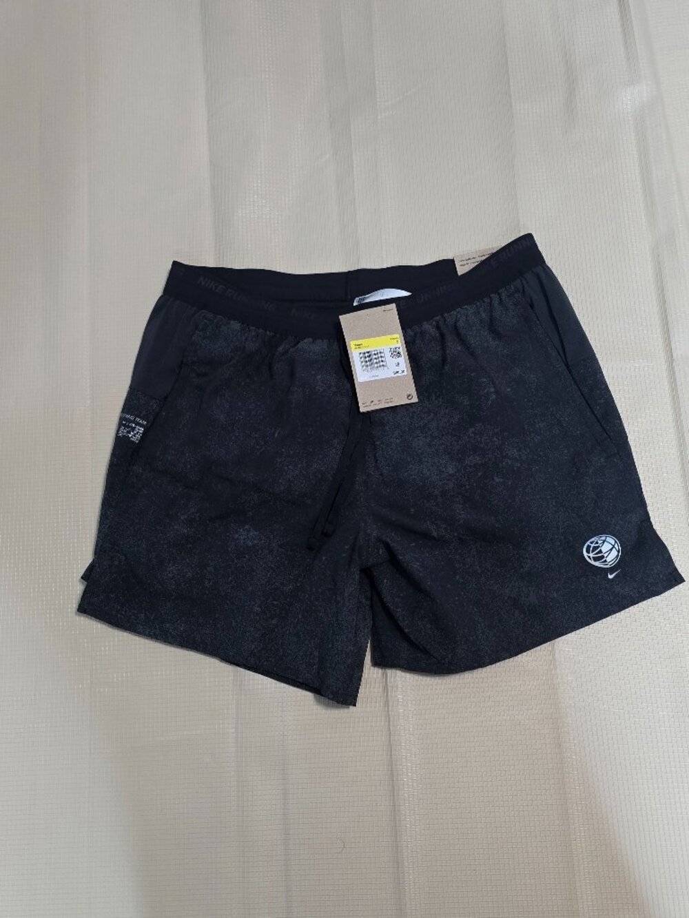 Nike Dri-FIT Stride 5" Lined Running Shorts Mens Small Grey Black IM7835-045 NWT